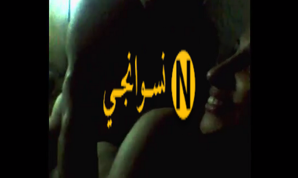 اتنين بينيكوا وحده شرقانه بتحب النيك قوى مصرى